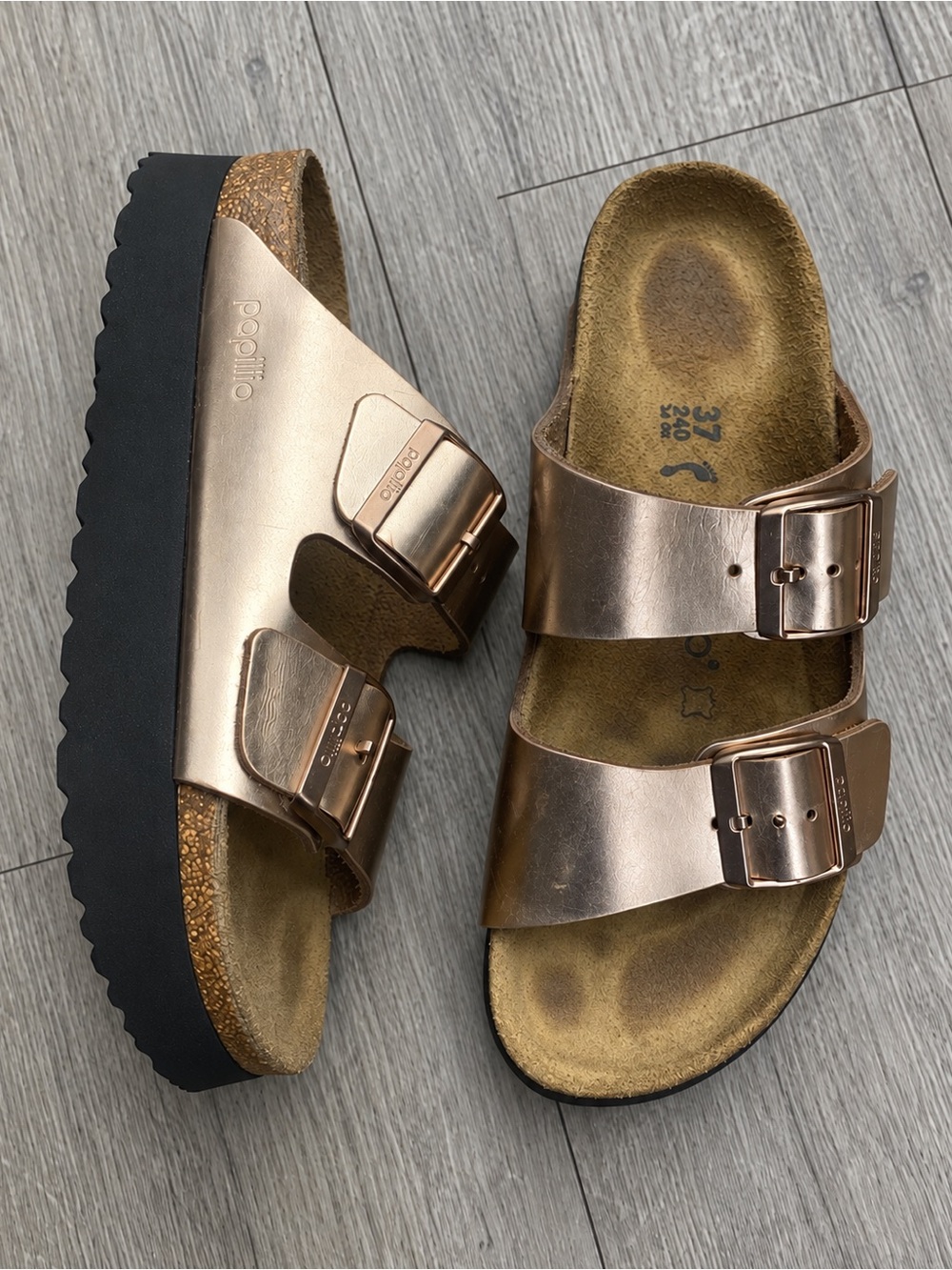Papillio by Birkenstock Two Strap
Metallic Silver Sandals